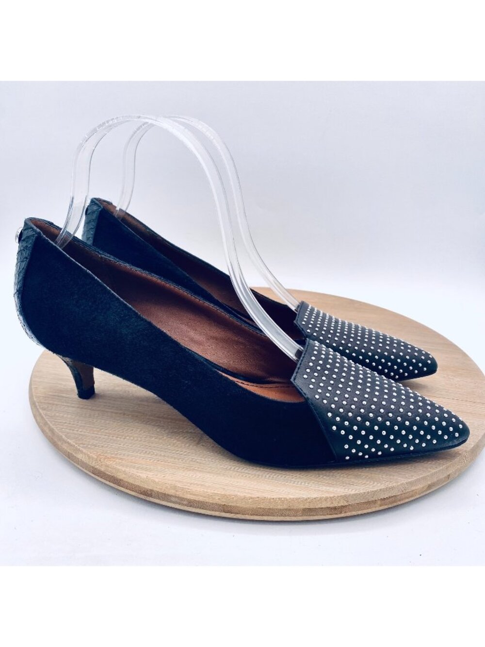 Donald J Pliner Heels Womens 8 Black Suede Pointed Toe Studded Pumps Italy